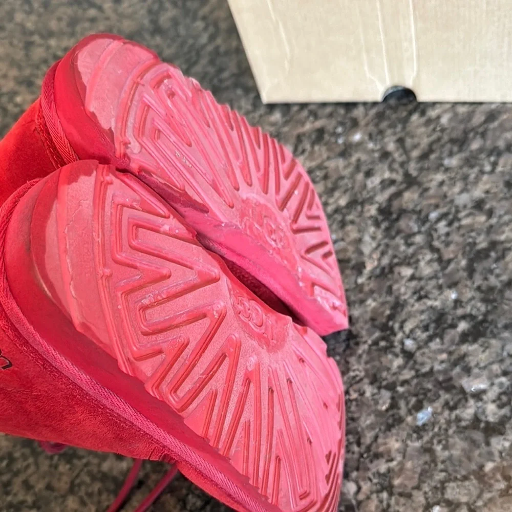 UGG Red Suede lace Booties 5 EUC